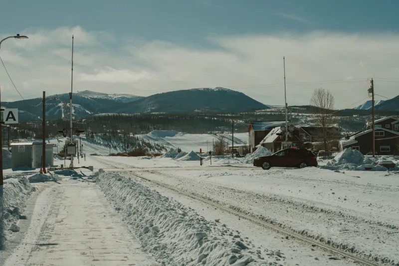 Snow Season, Your Season: Why Solo Travelers Are Finding Their People in Mountain Town Motels